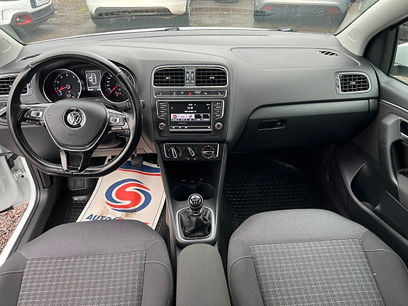 Volkswagen Polo 8 of 9
