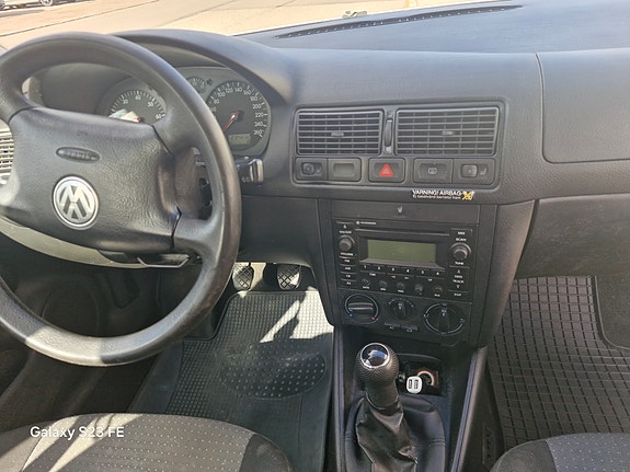 Volkswagen Golf IV 5 of 5