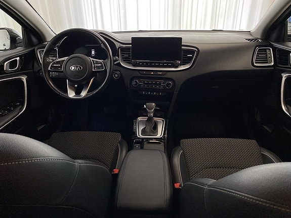 Kia XCeed 7 of 15