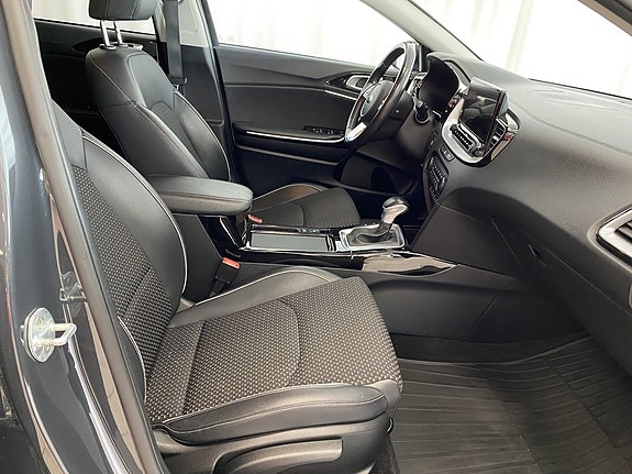 Kia XCeed 9 of 15