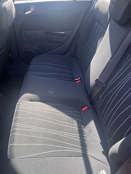 Opel Corsa 4 of 7
