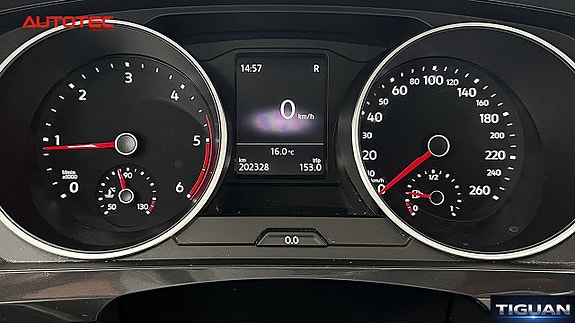 Volkswagen Tiguan 17 of 25