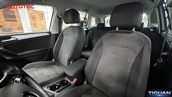 Volkswagen Tiguan 12 of 25