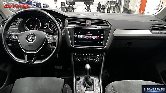 Volkswagen Tiguan 14 of 25