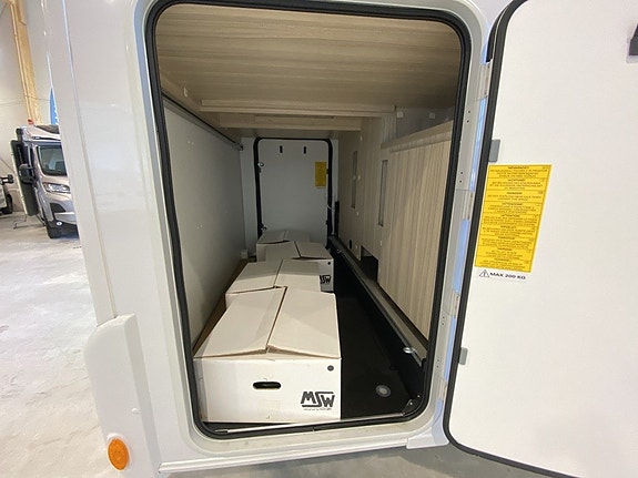 Sun Living C 70 DL / B-körkort / Truma Diesel / Långbäddar / F2F 4 of 26