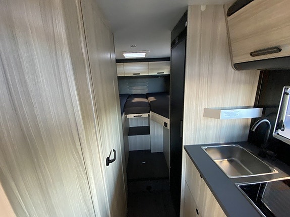 Sun Living C 70 DL / B-körkort / Truma Diesel / Långbäddar / F2F 9 of 26