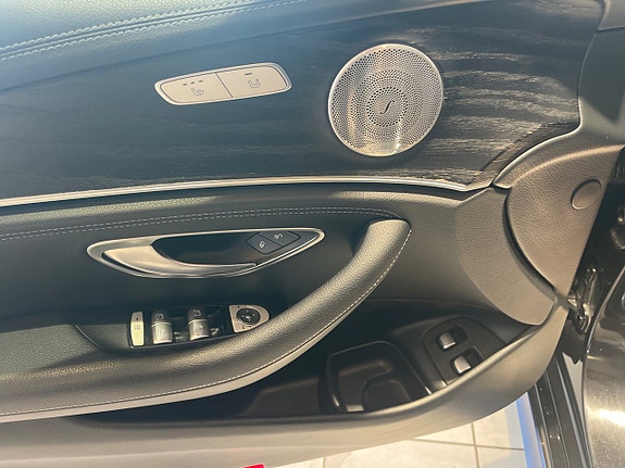 Mercedes-Benz E 220 d 10 of 11