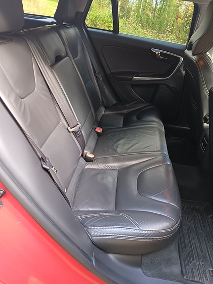 Volvo V60 5 of 7