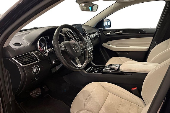 Mercedes-Benz GLE350 d 11 of 26