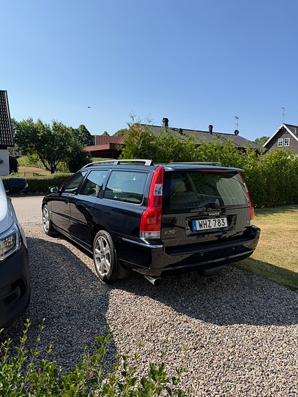 Volvo V70 5 of 6