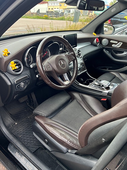Mercedes-Benz GLC250 d 7 of 7