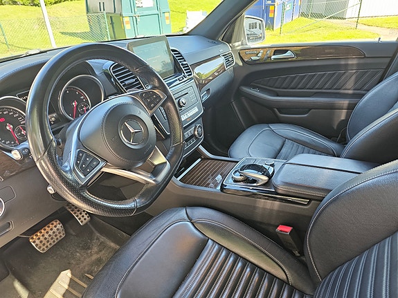 Mercedes-Benz GLS350 d 4 of 8