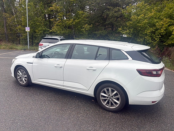 Renault Megane IV 6 of 8