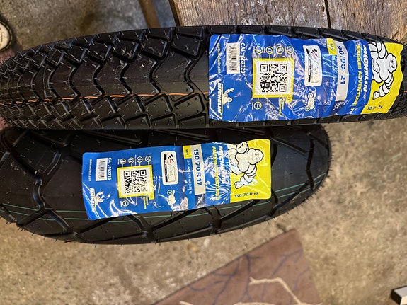 Product image 1 of 3