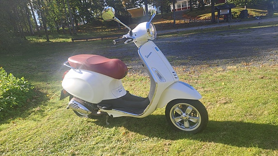 Piaggio Vespa primavera 2 t 3 of 9