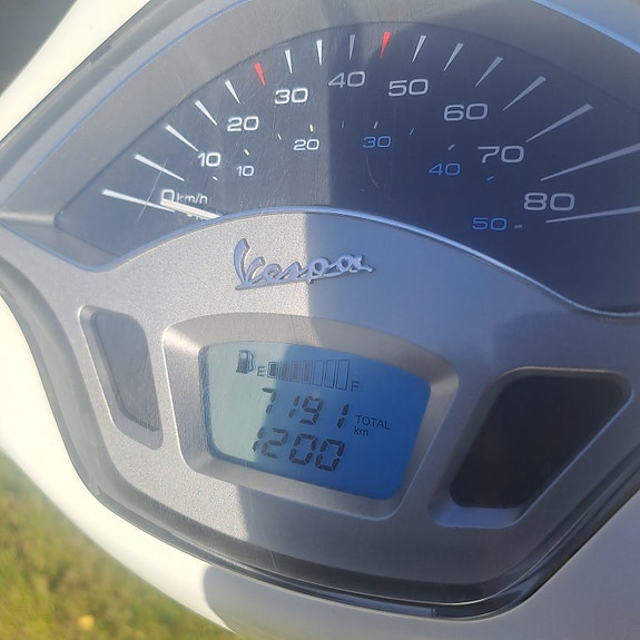 Piaggio Vespa primavera 2 t 9 of 9