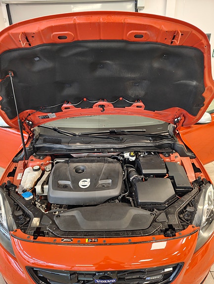 Volvo V40 19 of 19