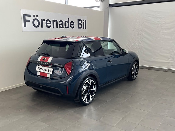 MINI Cooper S 12 of 13