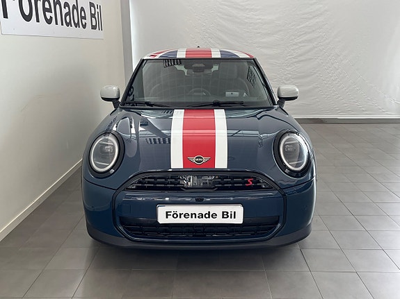 MINI Cooper S 2 of 13