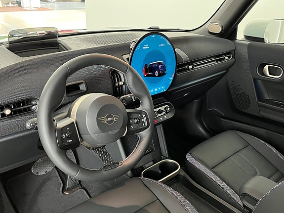 MINI Cooper S 8 of 13