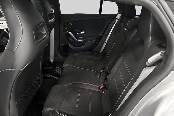 Mercedes-Benz CLA250 e 9 of 18