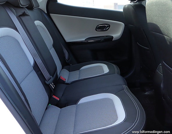 Kia Ceed 9 of 17