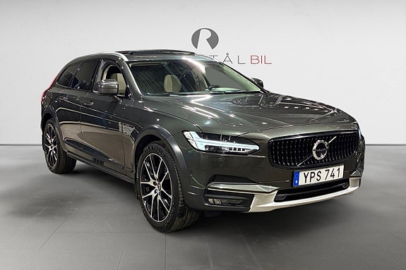 Volvo V90 Cross Country 8 of 21