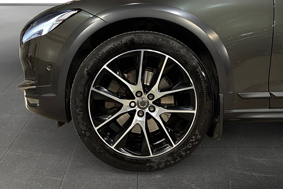 Volvo V90 Cross Country 20 of 21