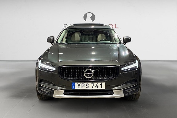Volvo V90 Cross Country 9 of 21
