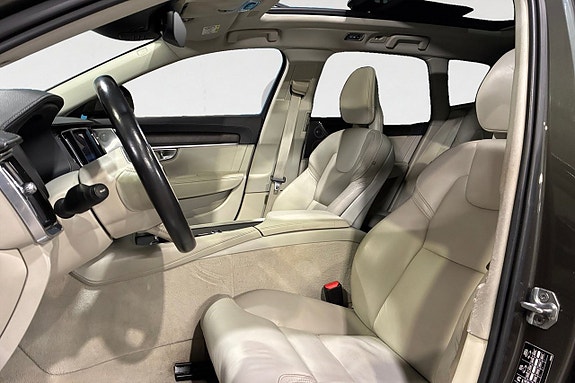 Volvo V90 Cross Country 10 of 21