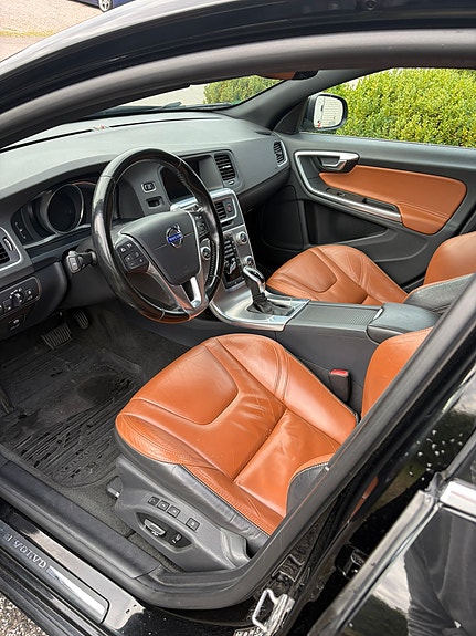 Volvo S60 8 of 10
