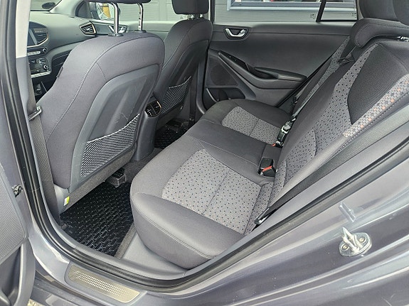 Hyundai IONIQ 14 of 29