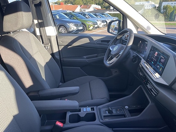 Volkswagen Caddy Maxi 11 of 14