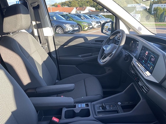 Volkswagen Caddy Maxi 8 of 14