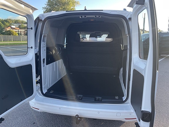 Volkswagen Caddy Maxi 6 of 14