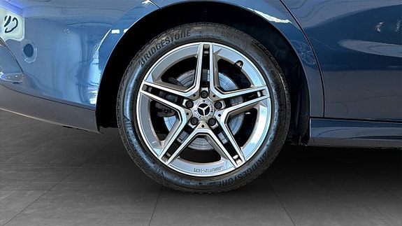 Mercedes-Benz CLA250 e 9 of 24