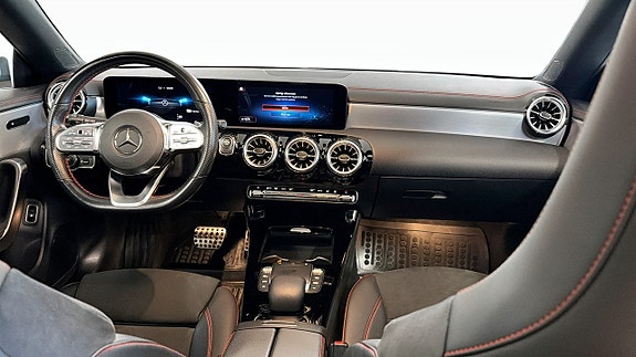 Mercedes-Benz CLA250 e 4 of 24