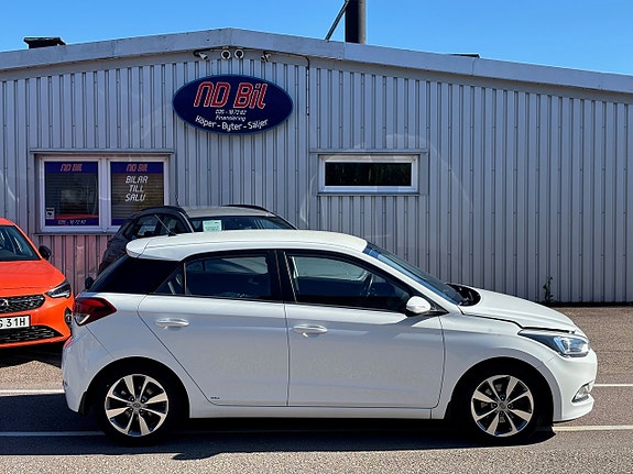 Hyundai i20 4 of 15