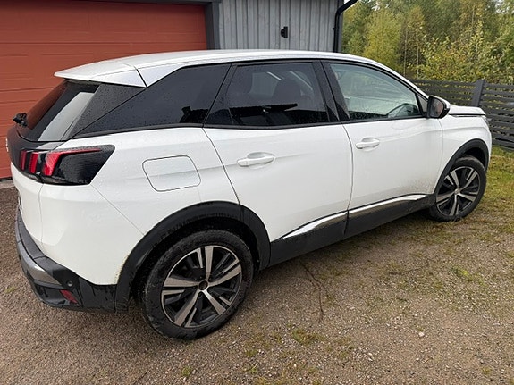 Peugeot 3008 3 of 8