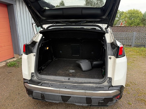 Peugeot 3008 5 of 8