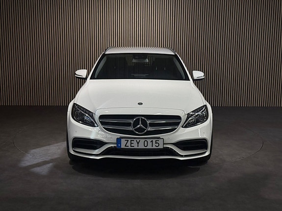 Mercedes-Benz C350 9 of 25
