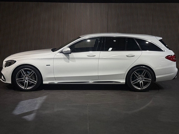 Mercedes-Benz C350 7 of 25