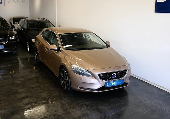 Volvo V40 5 of 23