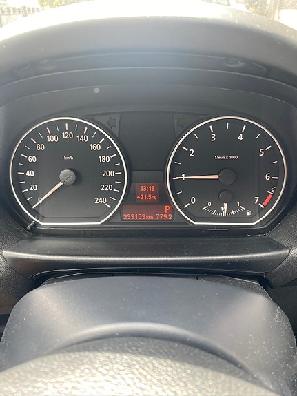 BMW 118i 6 of 13