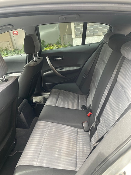 BMW 118i 11 of 13
