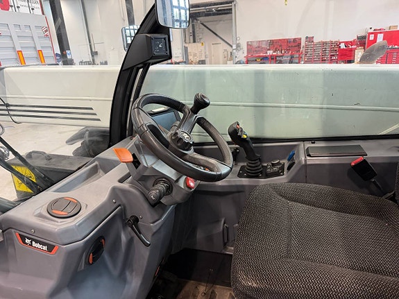 Bobcat teleskoplastare TL30.70DRC 7 of 12