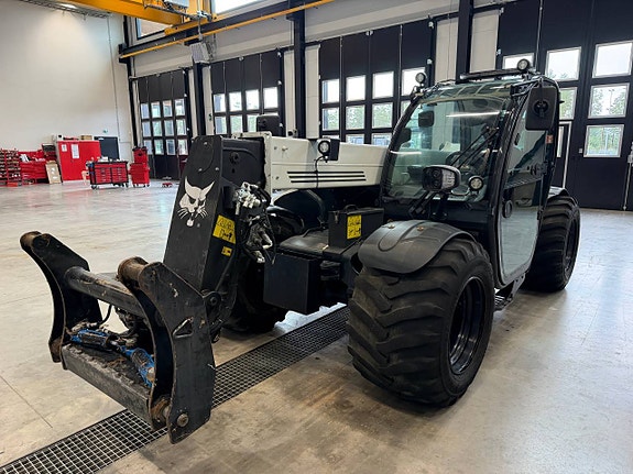 Bobcat teleskoplastare TL30.70DRC 4 of 12
