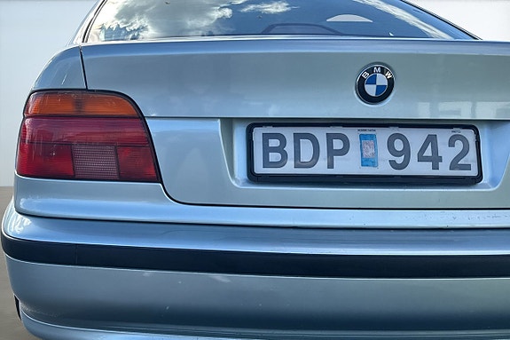 BMW 523i 11 of 20