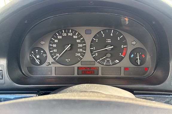 BMW 523i 12 of 20