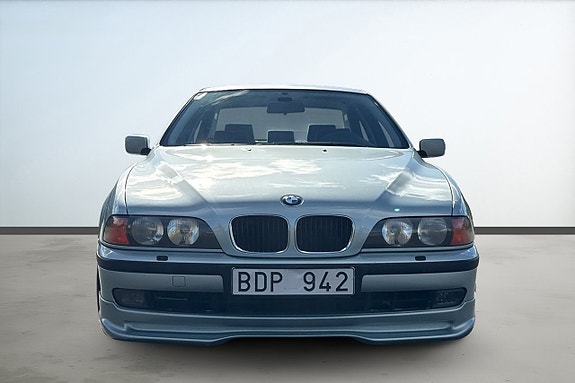 BMW 523i 8 of 20
